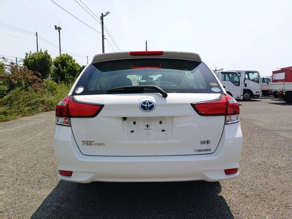 2020 Toyota Corolla Fielder auction photo 5