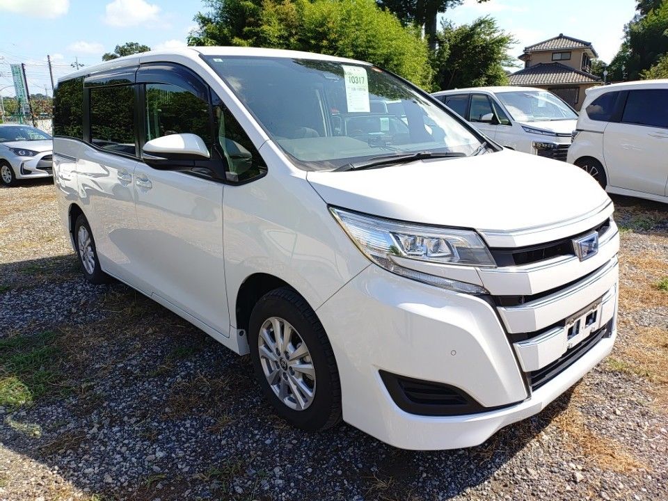 2021 Toyota Noah auction photo 4