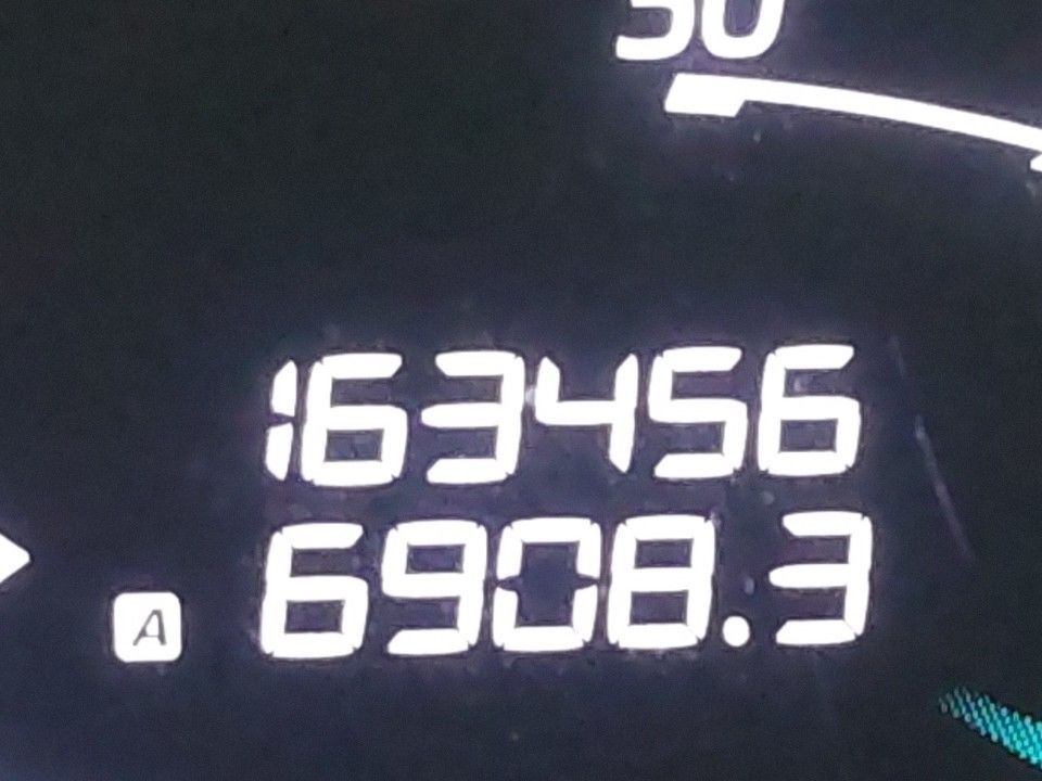 2014 Nissan Serena auction photo 10