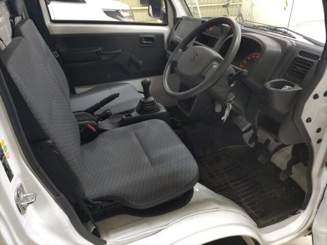 2020 Suzuki Carry Dump truck 4WD auction photo 3