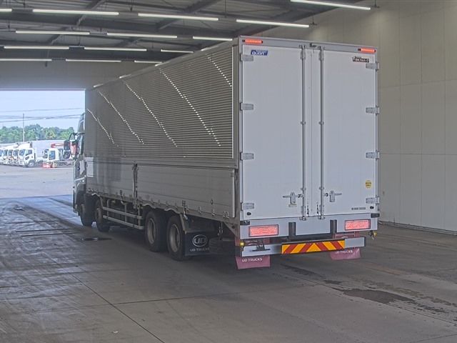 2022 Nissan Diesel クオン Aluminum Wing auction photo 2