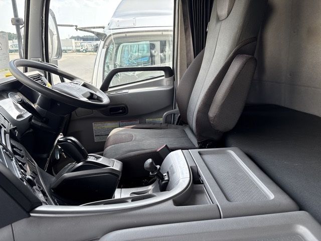 2022 Nissan Diesel クオン Aluminum Wing auction photo 5