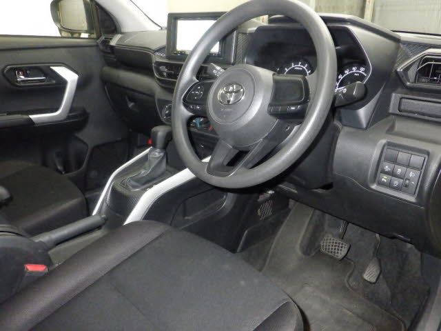 2021 Toyota Raize X S auction photo 3