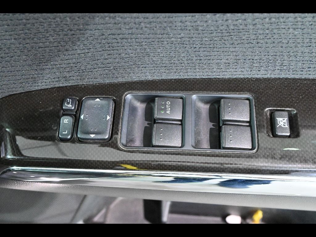 2012 Mazda MPV 23S auction photo 12