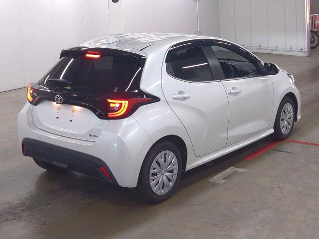 2025 Toyota Yaris Hybrid Z auction photo 5