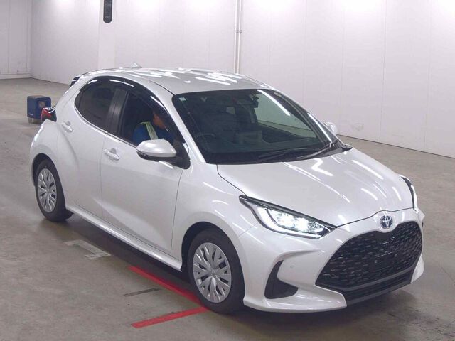 Japan Auction Vehicles 8 2025 Toyota Yaris Hybrid Z auction photo
