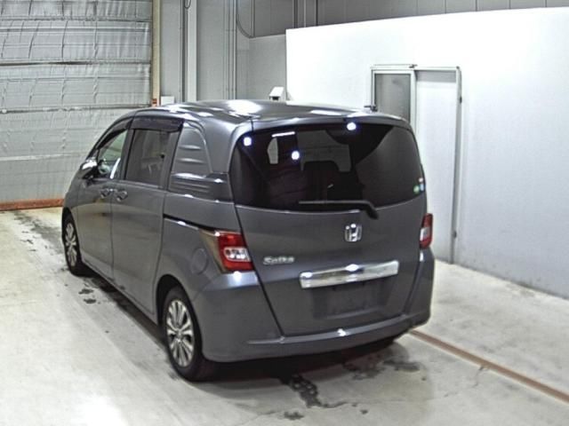 2012 Honda Freed Spike GL auction photo 2