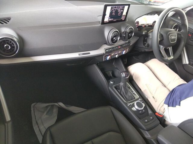 2023 Audi Q2 ブラックスタイルプラス auction photo 3
