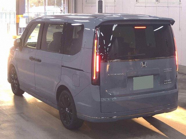2026 Honda Stepwgn EHEV PL Black E auction photo 2