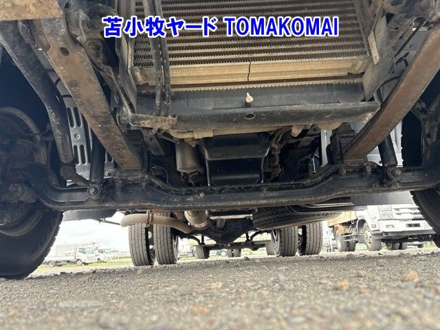 2016 Hino Ranger dump auction photo 9