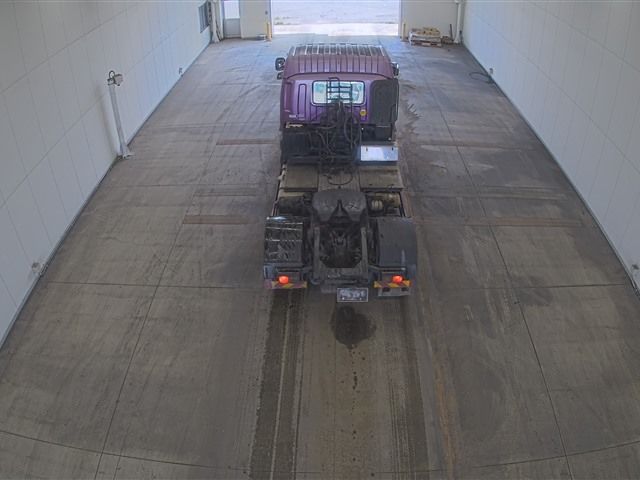 2012 Isuzu Giga トラクター auction photo 3