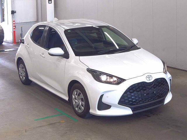 2024 Toyota Yaris X Japan auction vehicle