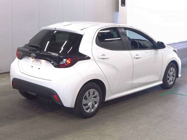 2024 Toyota Yaris X auction photo 5