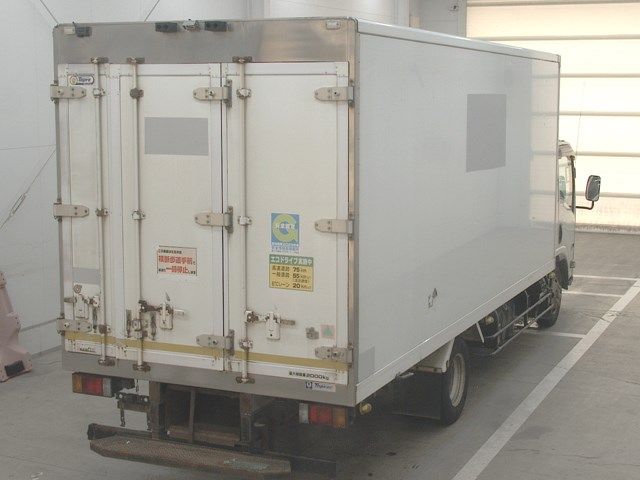 2016 Isuzu Elf 冷蔵・冷凍車 auction photo 2