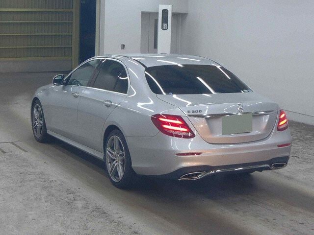 2017 Mercedes-Benz E-Class E200 Avant G Sport auction photo 2