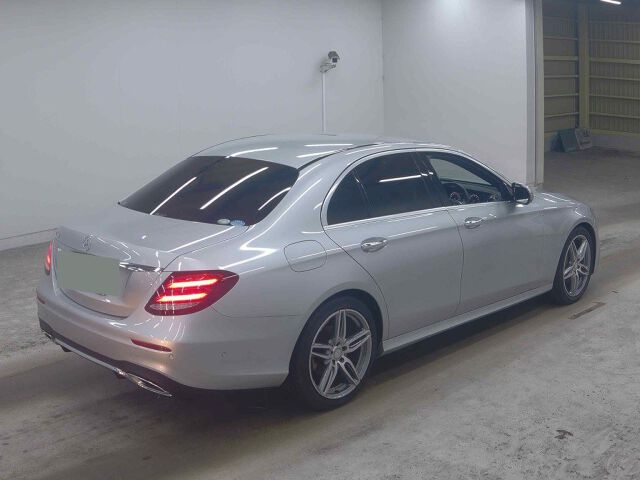 2017 Mercedes-Benz E-Class E200 Avant G Sport auction photo 5