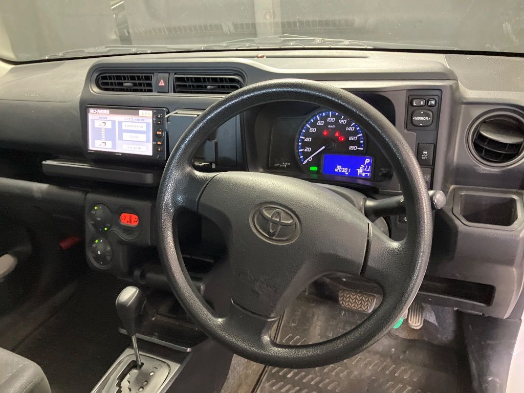 2019 Toyota Succeed UL-X auction photo 3