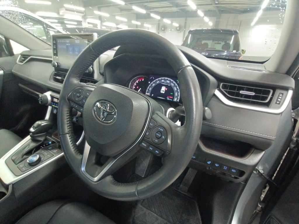 2021 Toyota RAV4 G Z Package 4WD auction photo 9