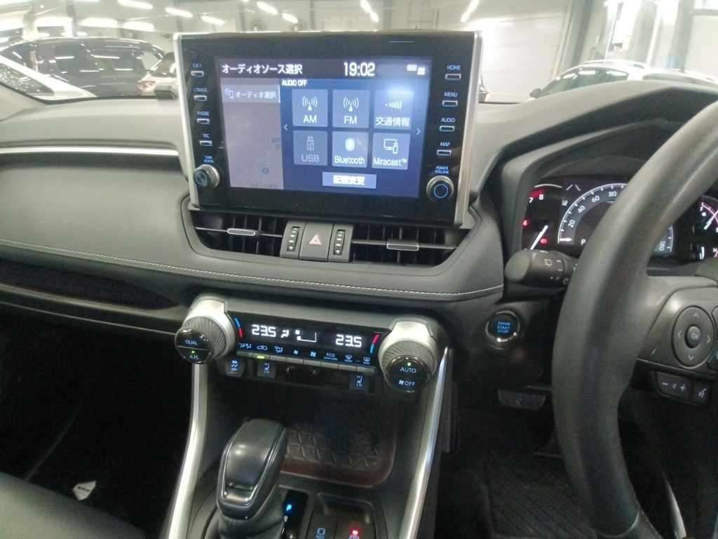 2021 Toyota RAV4 G Z Package 4WD auction photo 11