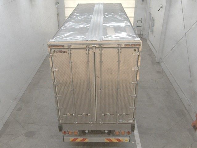 2015 Mitsubishi Fuso Fighter Refrigerated and frozen trucks auction photo 3