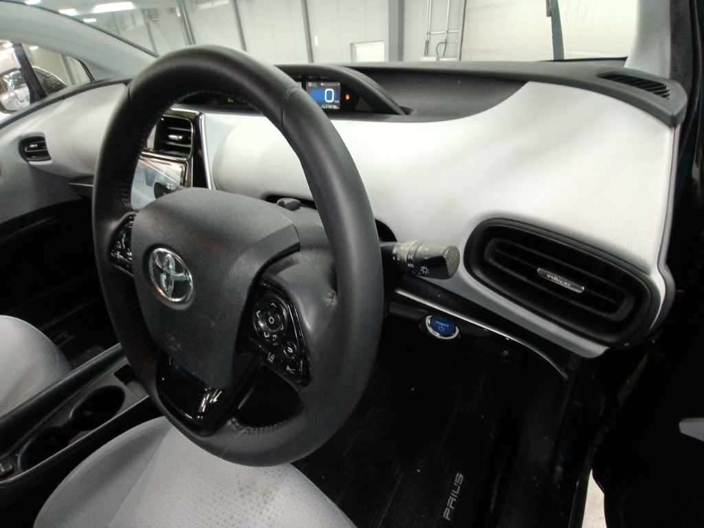 2019 Toyota Prius S auction photo 9