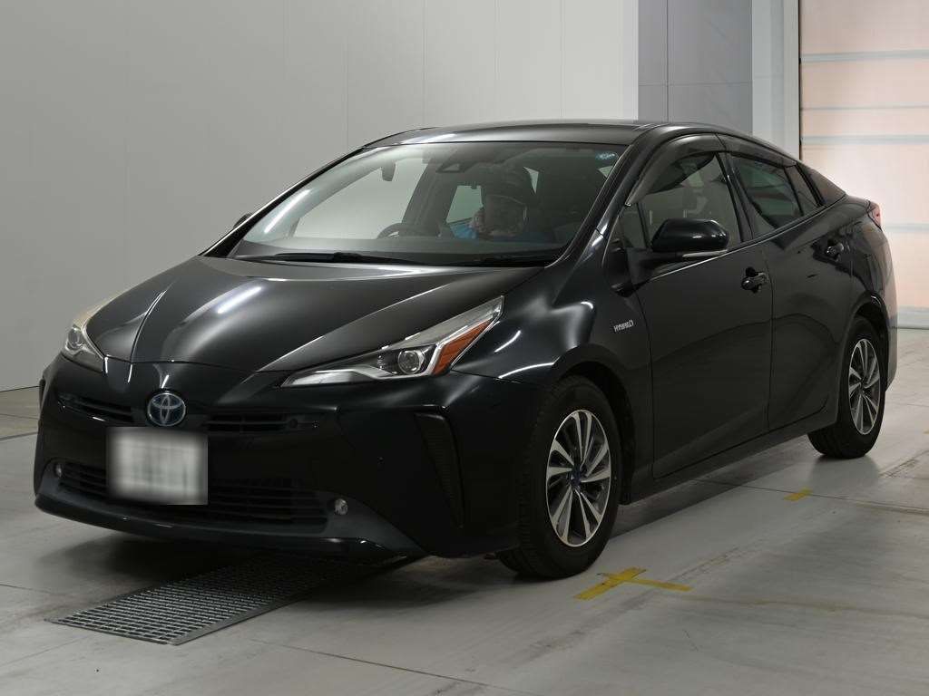 2019 Toyota Prius S selected Japan auction vehicle