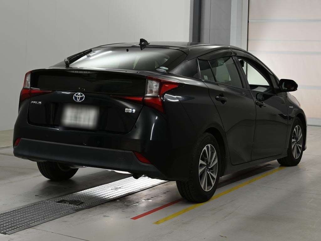 2019 Toyota Prius S auction photo 2