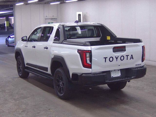2026 Toyota Hilux Z Adventure 4WD auction photo 2