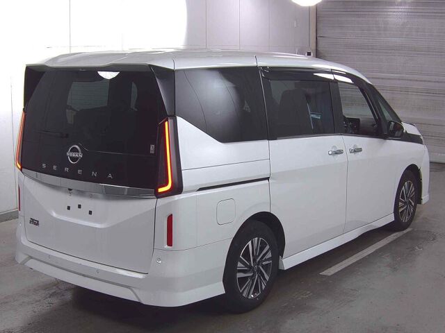 2023 Nissan Serena ハイウェイスターV auction photo 5