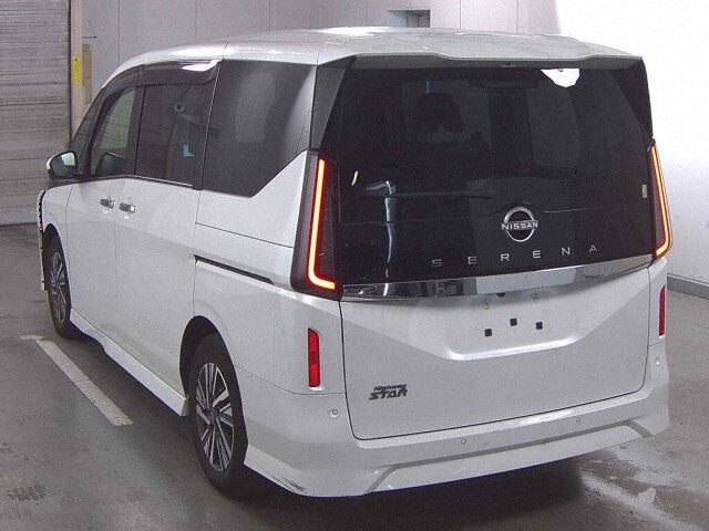 2023 Nissan Serena ハイウェイスターV auction photo 2