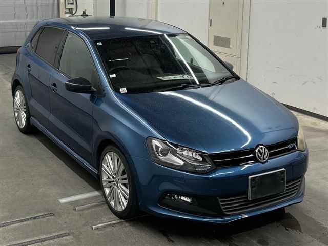 2013 Volkswagen VWポロ5HB ブルーGT Japan auction vehicle
