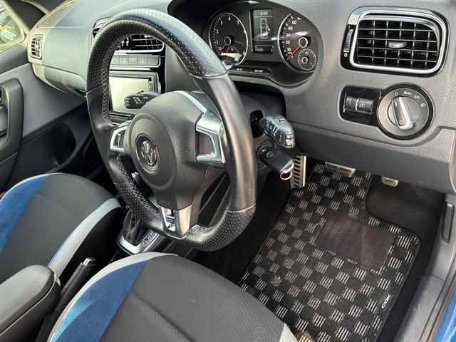 2013 Volkswagen VWポロ5HB ブルーGT auction photo 3