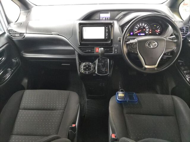 2019 Toyota Noah G auction photo 3