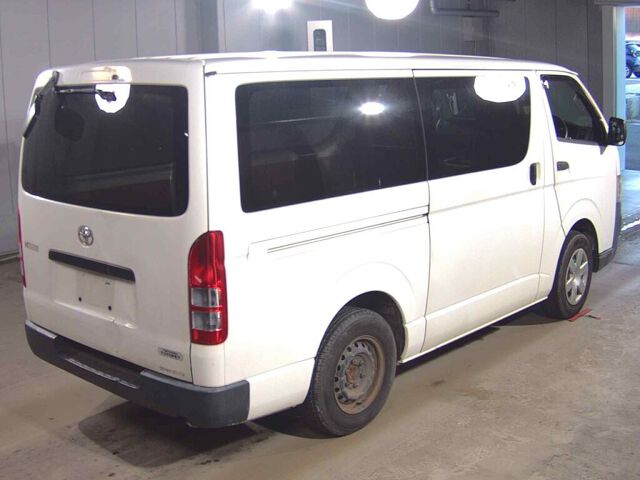 2005 Toyota Hiace ロングDX auction photo 5