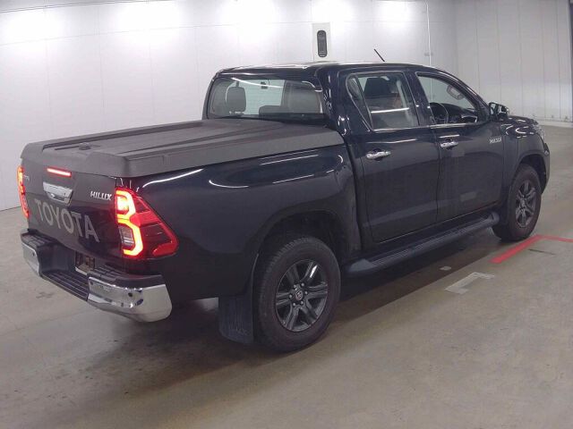 2023 Toyota Hilux Z 4WD auction photo 5
