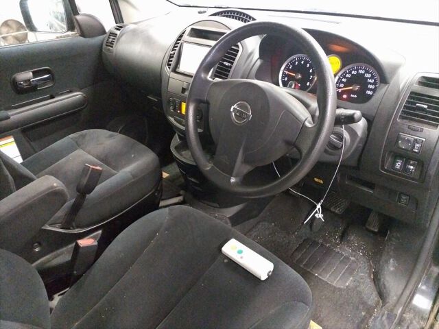 2010 Nissan ラフェスタ フクシ 4WD auction photo 3