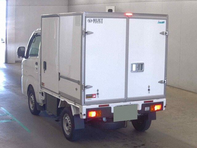 2026 Daihatsu Hijet Truck Reitou Reizou auction photo 2