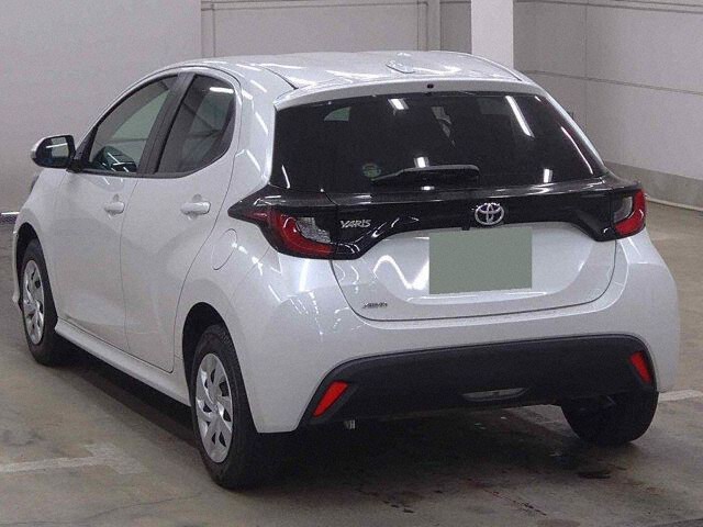 2023 Toyota Yaris G 4WD auction photo 2