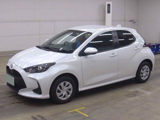 2023 Toyota Yaris G 4WD auction photo 4