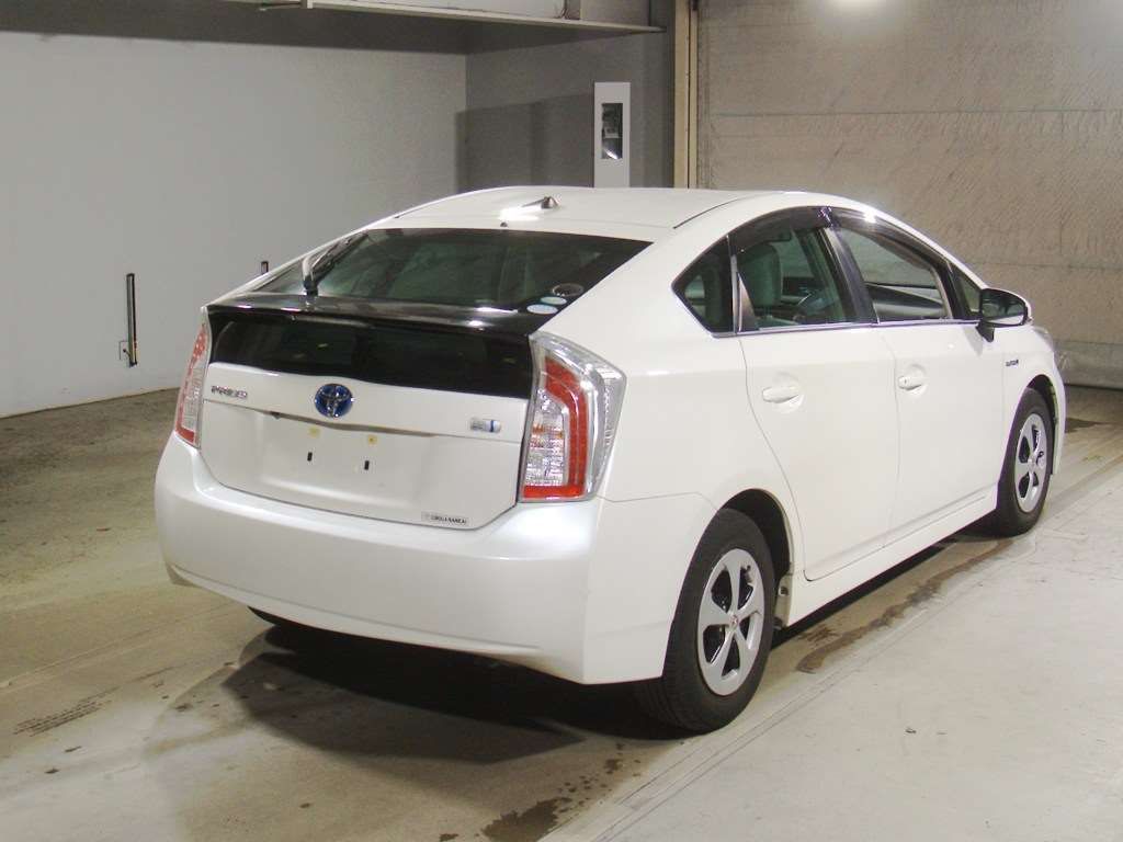 2015 Toyota Prius G auction photo 2