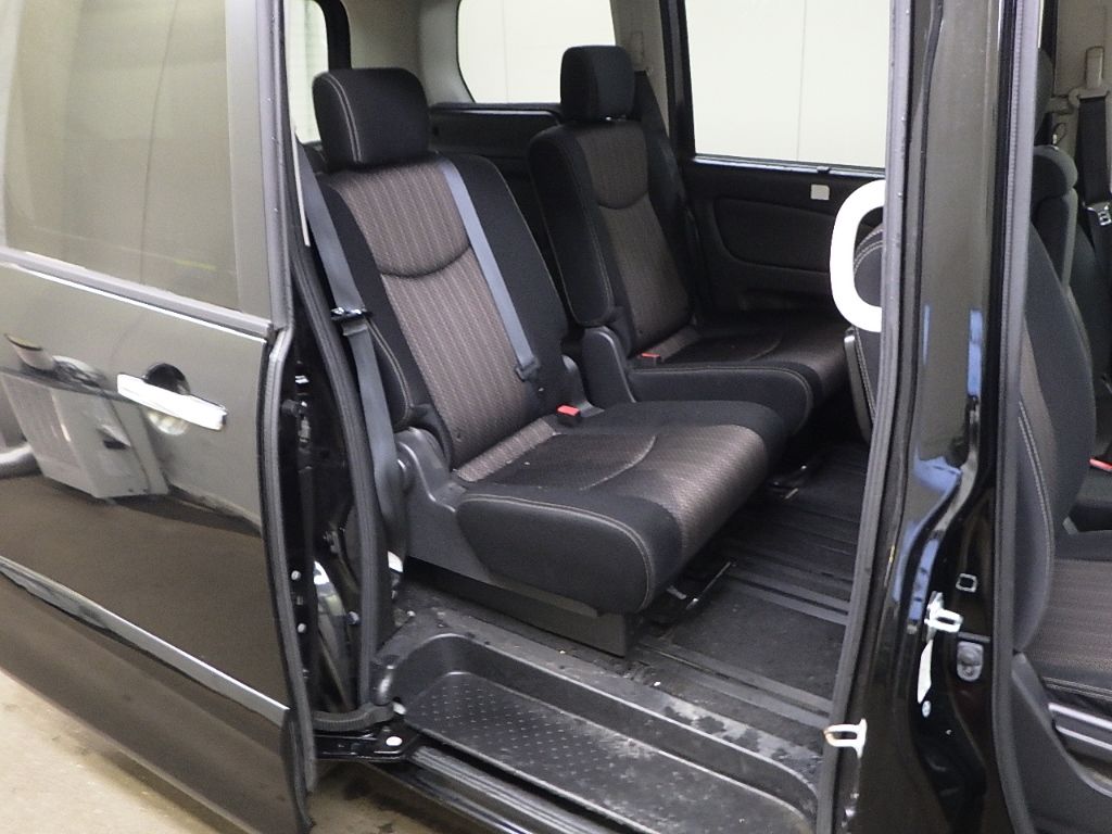 2014 Nissan Serena Highway Star V Selection + Safety SHV ASP auction photo 7