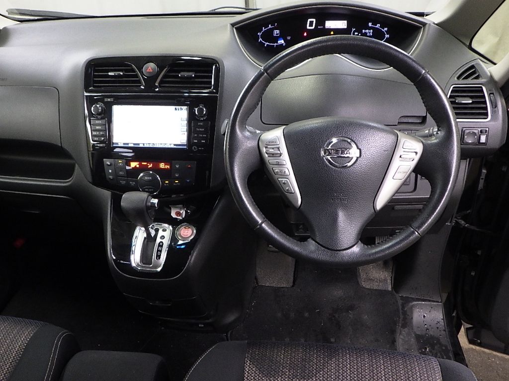 2014 Nissan Serena Highway Star V Selection + Safety SHV ASP auction photo 3