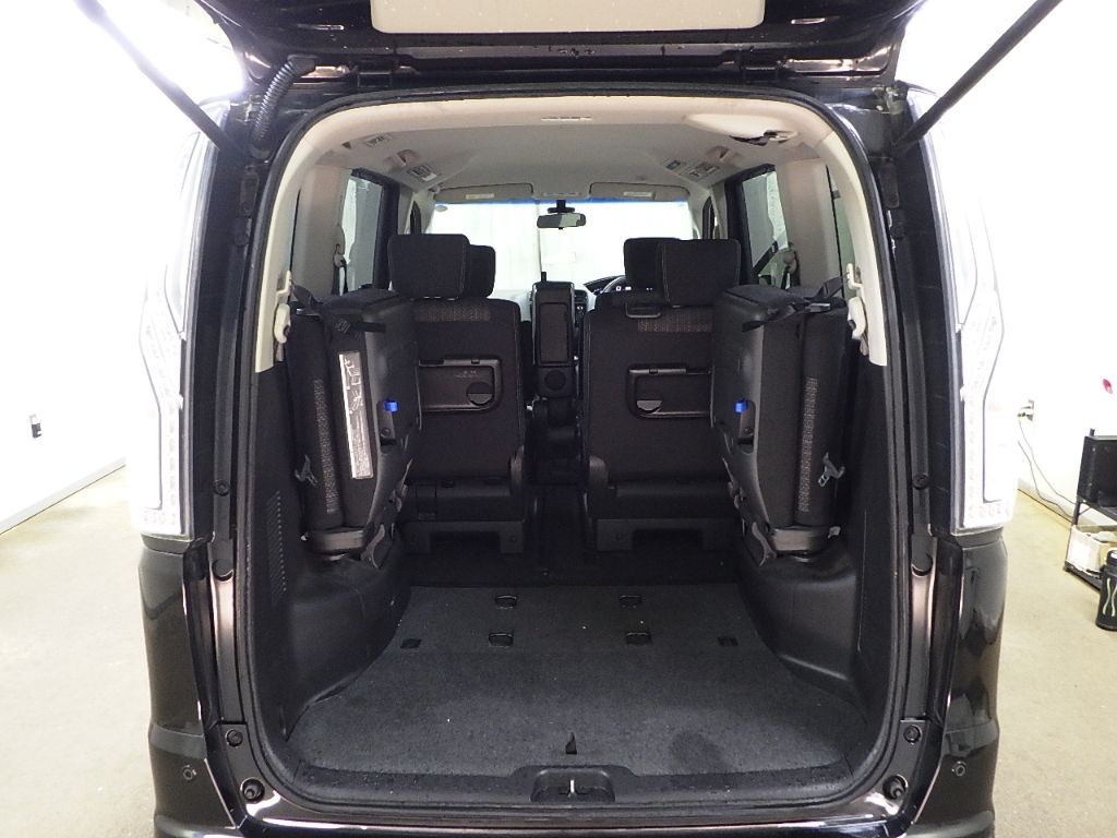 2014 Nissan Serena Highway Star V Selection + Safety SHV ASP auction photo 8