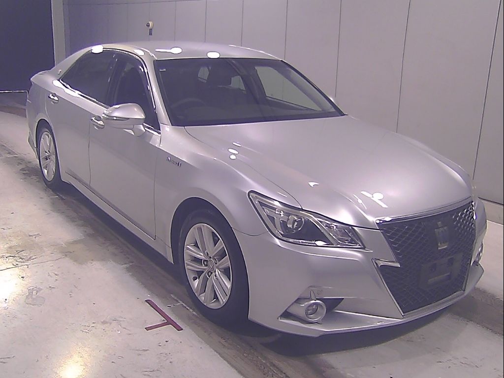 2013 Toyota クラウン SED Hybrid Athlete S Japan auction vehicle