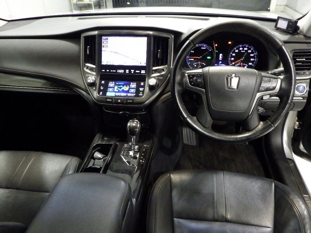 2013 Toyota クラウン SED Hybrid Athlete S auction photo 3