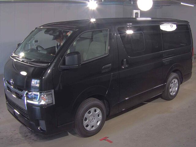 2026 Toyota Hiace Long DX GL Package auction photo 4