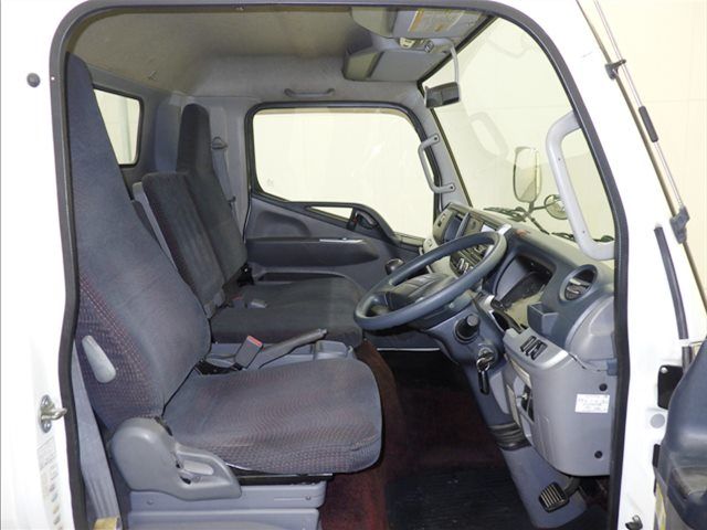 2012 Mitsubishi Fuso Canter Flatbed auction photo 5