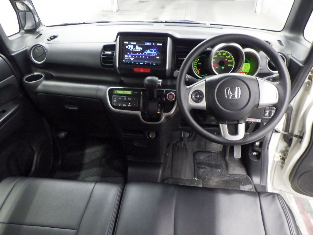 2013 Honda N-BOX 4WD SSパッケージ auction photo 3