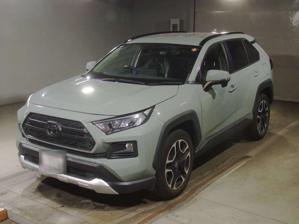 Japan Auction Vehicles 4 2021 Toyota RAV4 アドベンチャー 4WD auction photo