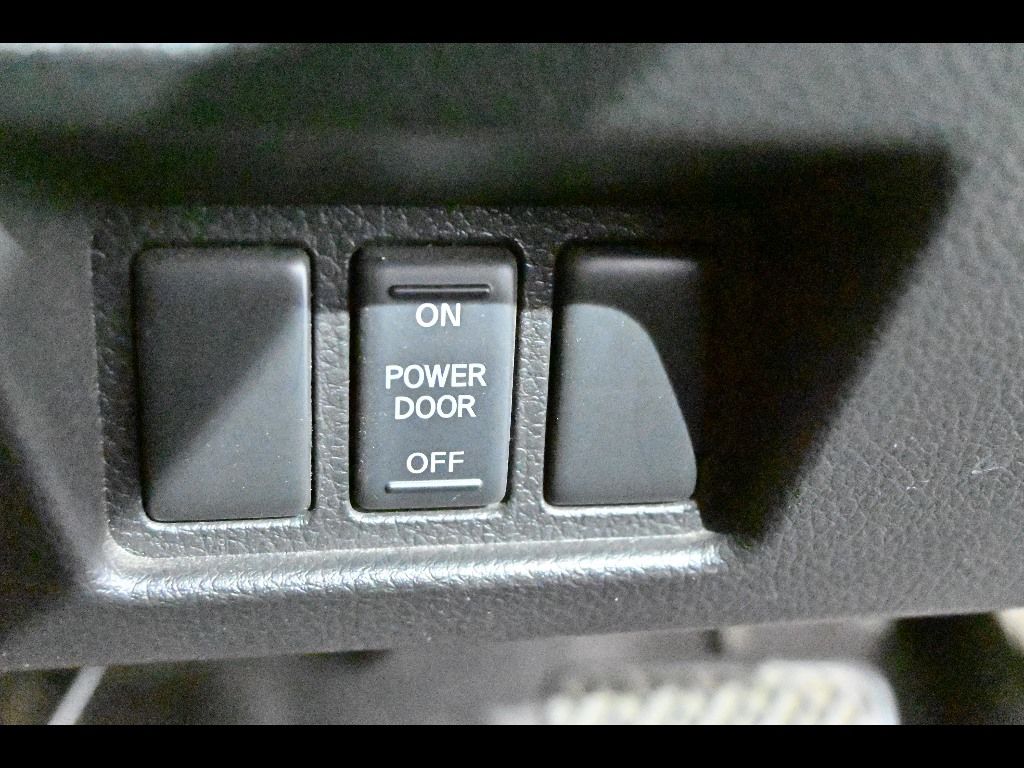 2013 Nissan Serena ハイウェイスターSハイブリッドエアロモード auction photo 10